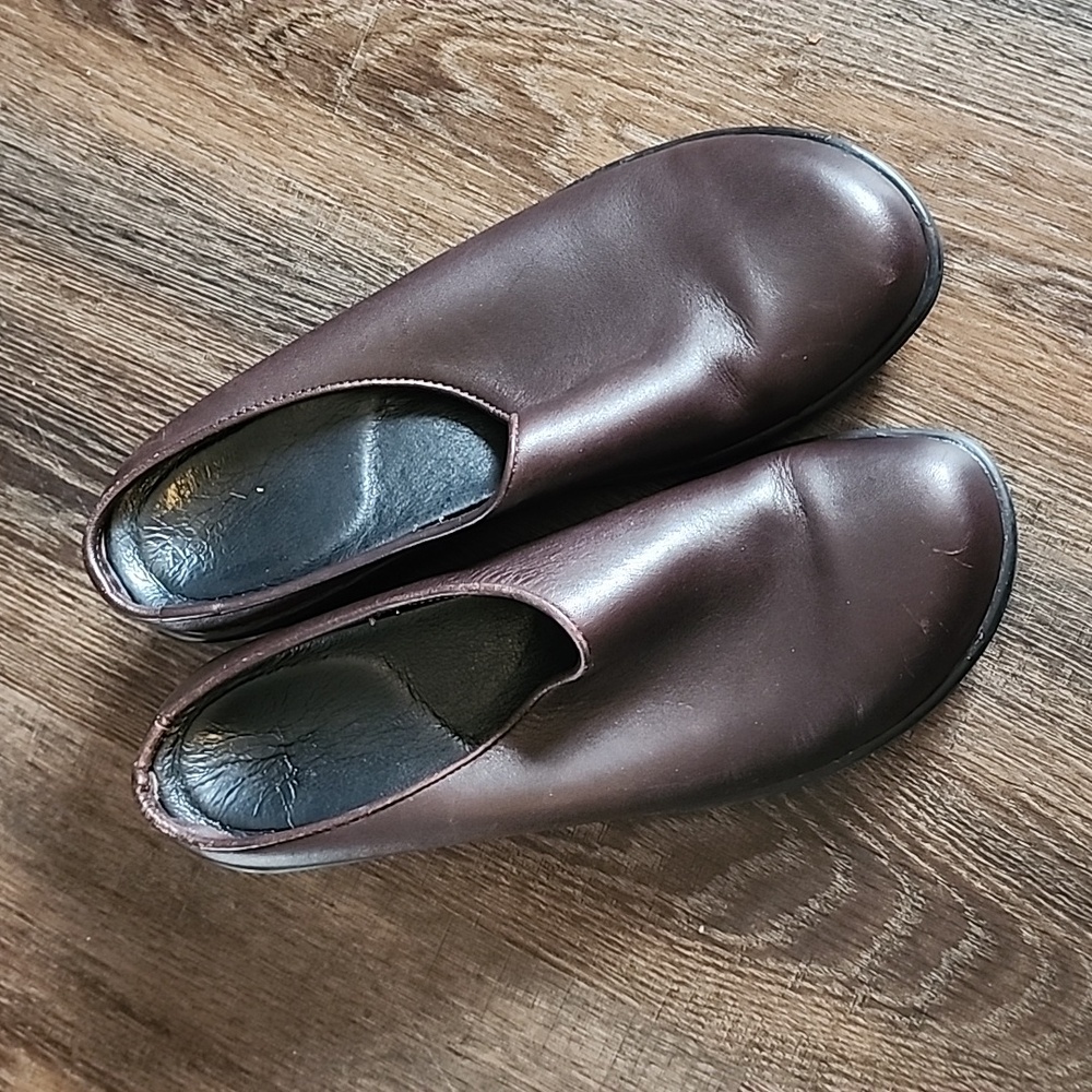 Dansko Brown Clog size 7